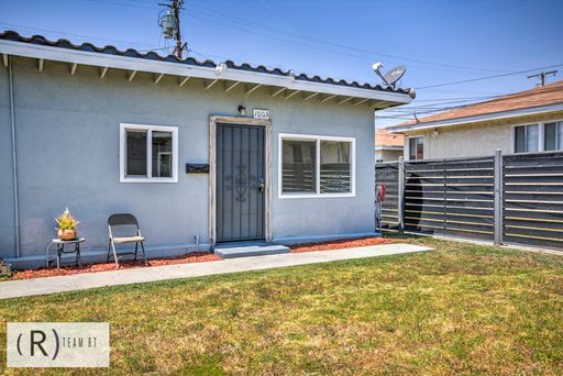 Discover Your Serene 1 Bedroom, 1 Bathroom Retreat in the Heart of Convenience East LA
