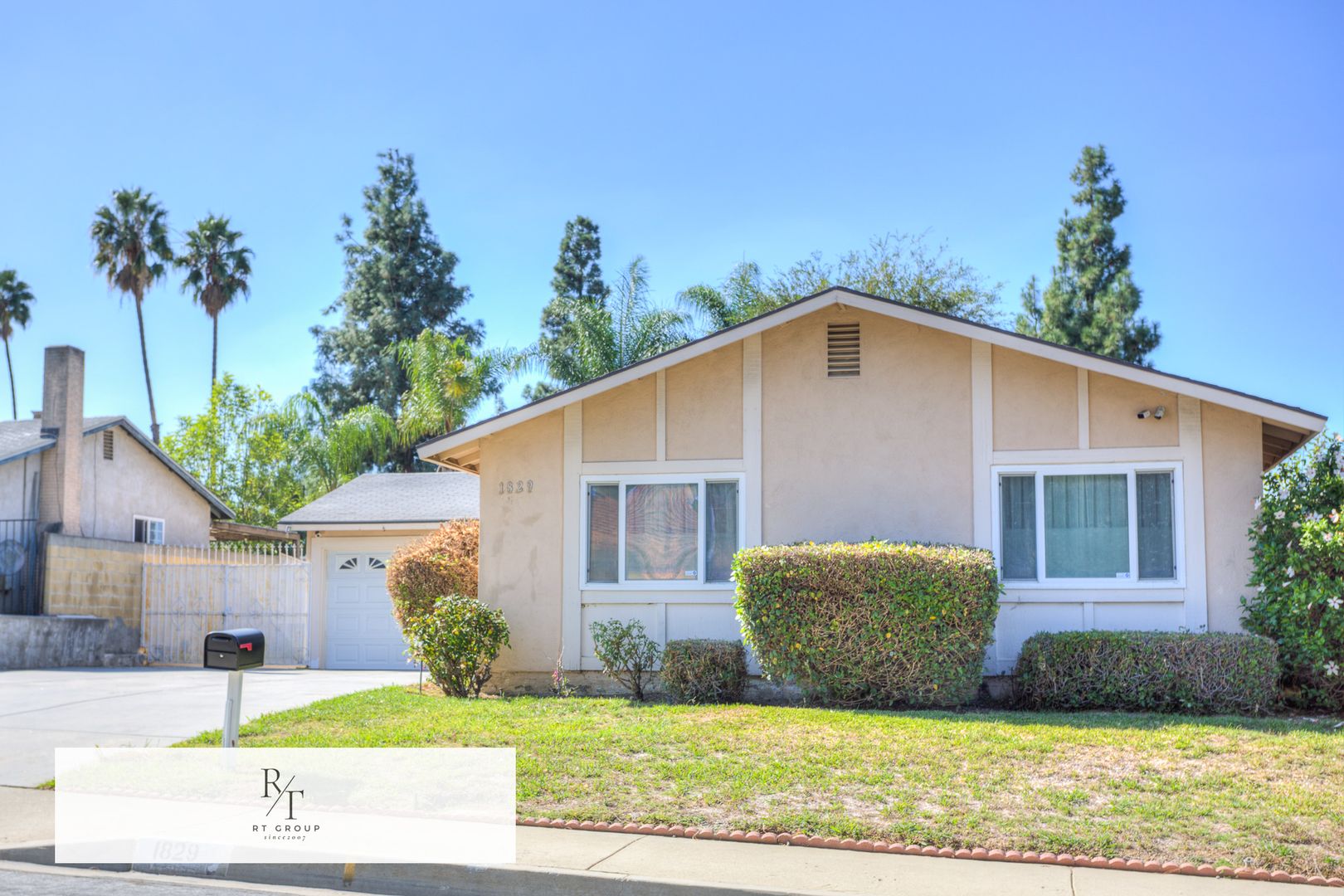 La Puente House: 1829 Blue Haven Dr