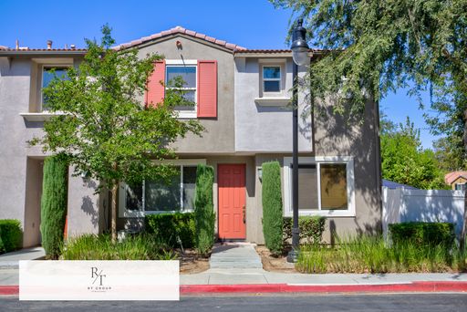 3 Bed | 2.5 Bath Townhome-Moreno Valley School District – photo 1
