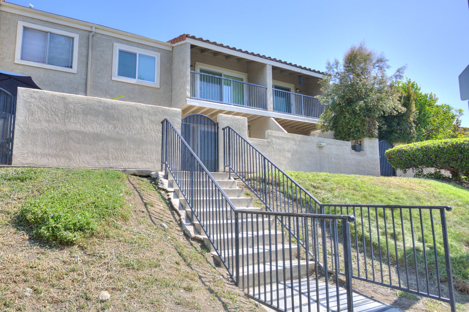 West Covina Condo: 2022 Illinois St