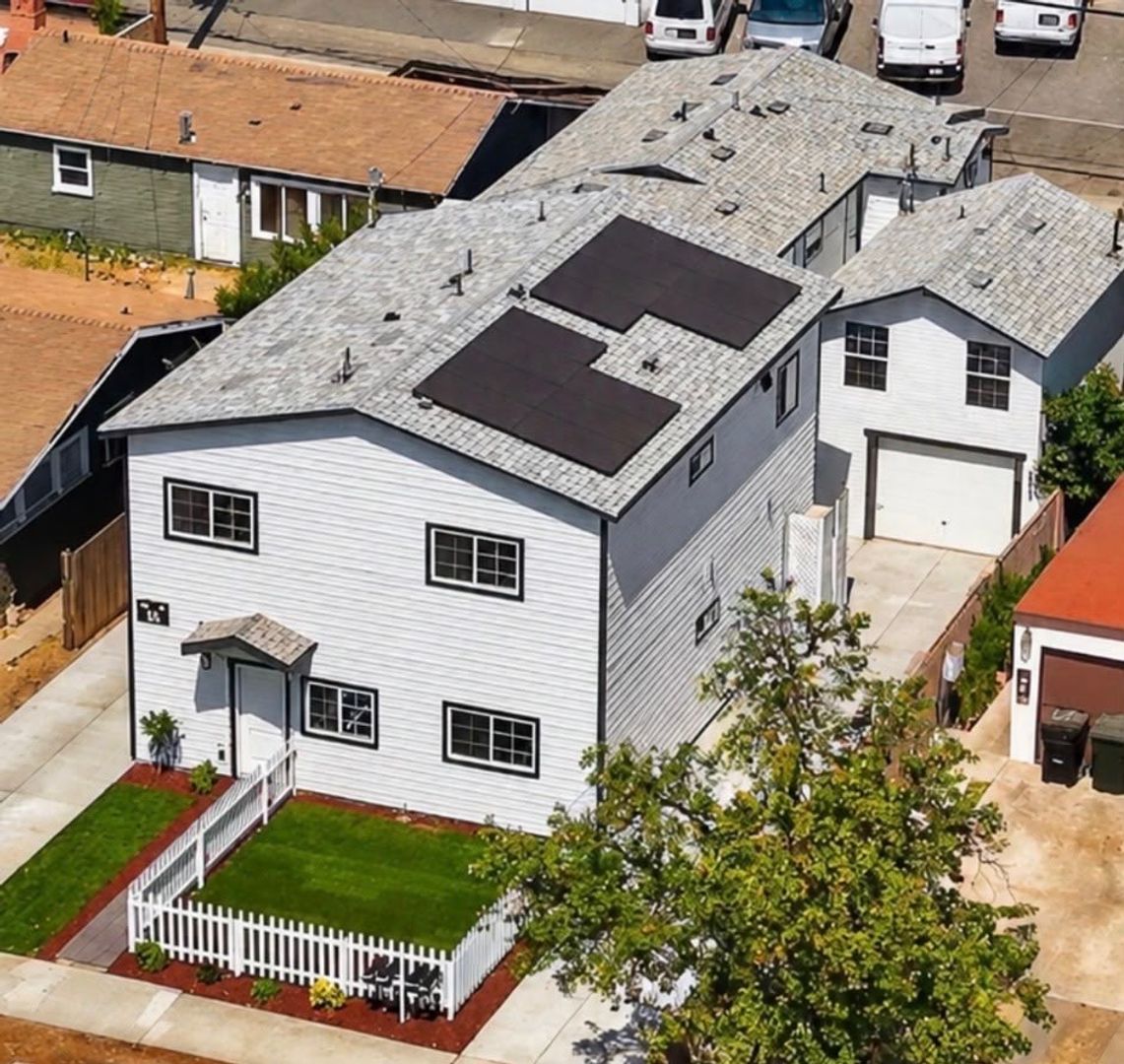 Fullerton Apartment: 114 N Cornell Ave