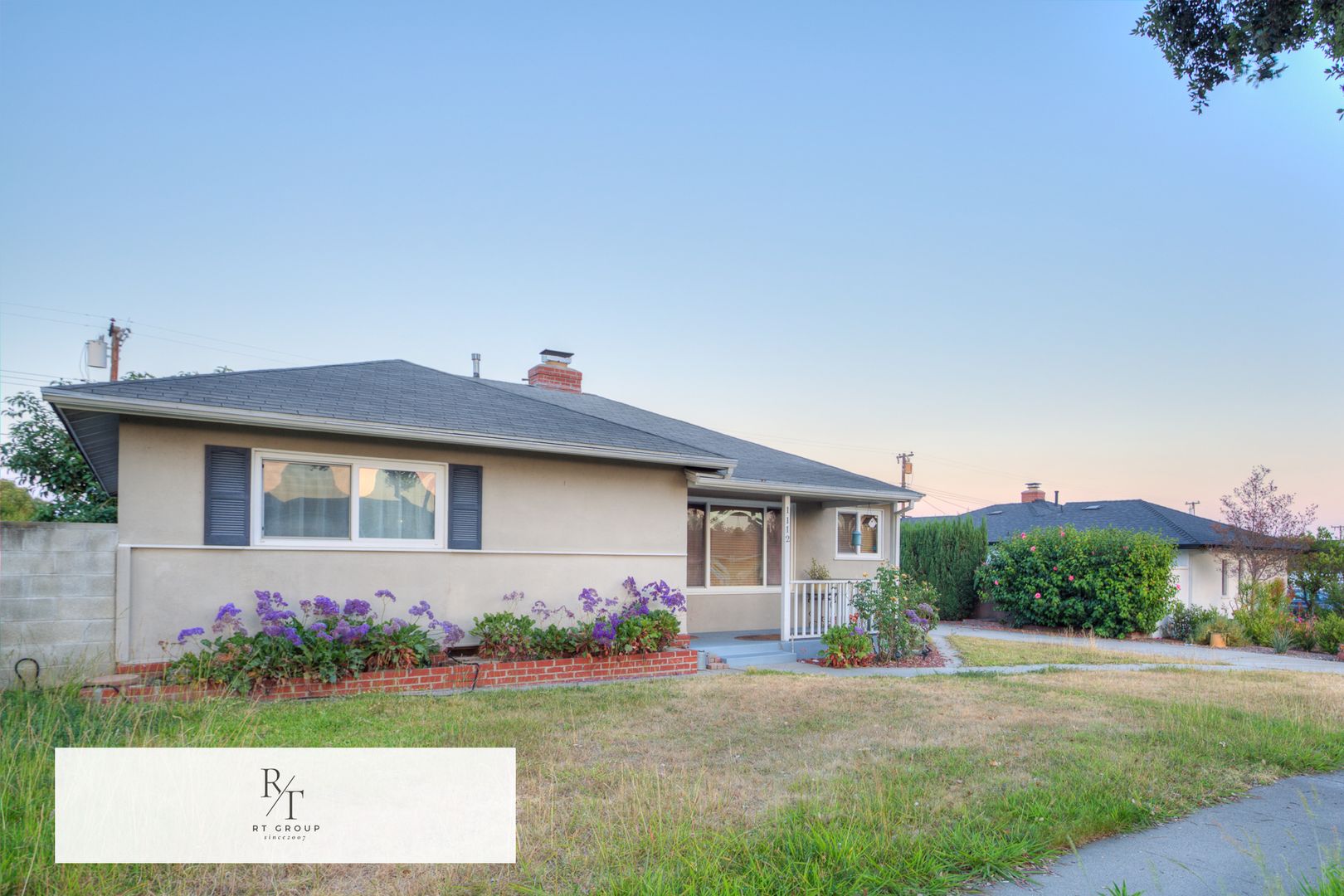 Fullerton House: 1112 Riedel Ave