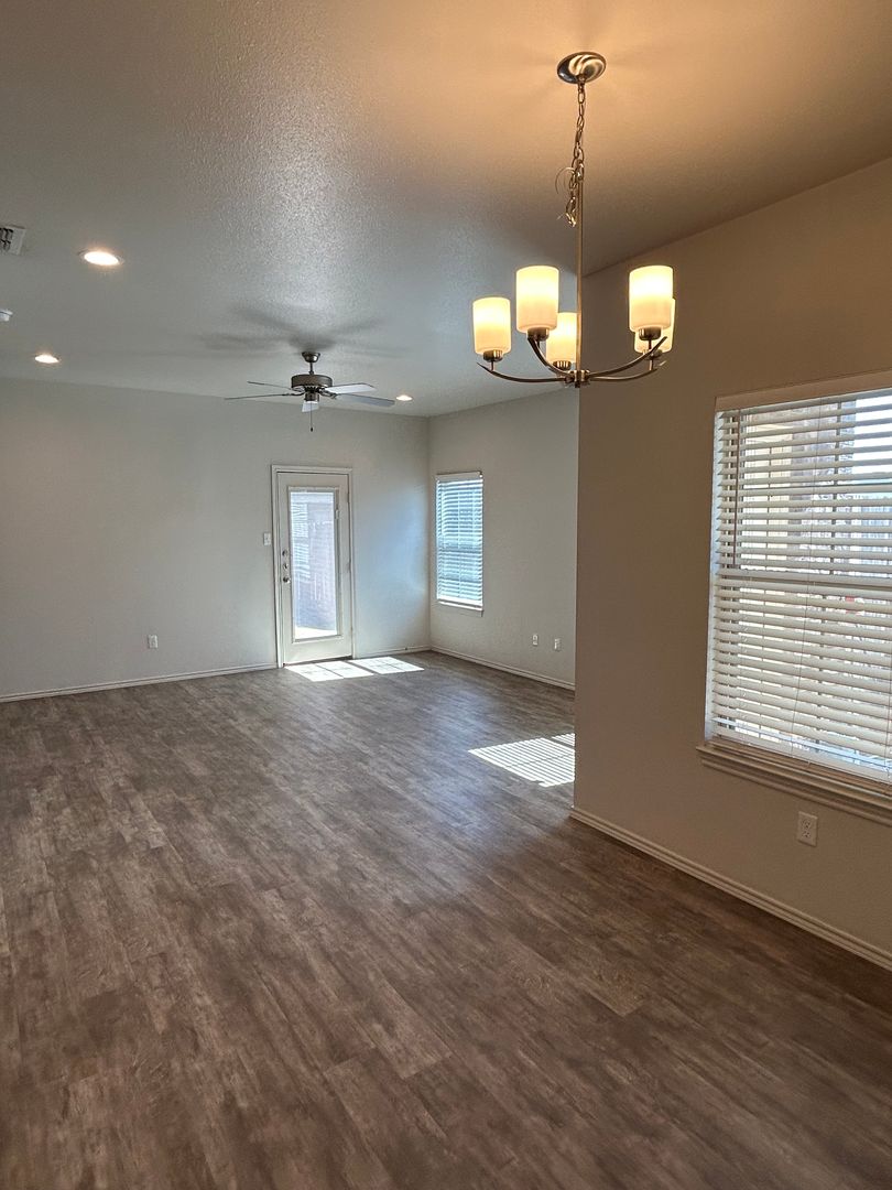 Lubbock Townhome: 12007 Englewood Ave, Unit B