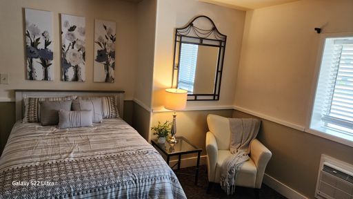 SHORT TERM, HOTEL STYLE LEASING