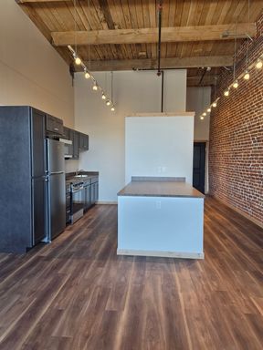 IDAHO MERCANTILE APARTMENTS