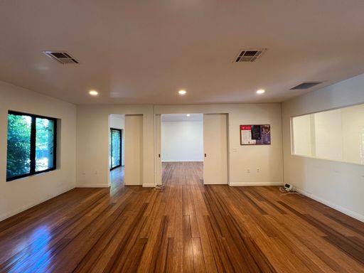 Westwood Village - Renovated 900 sqft. Retail/Office Space - Great Location!!!! – photo 1