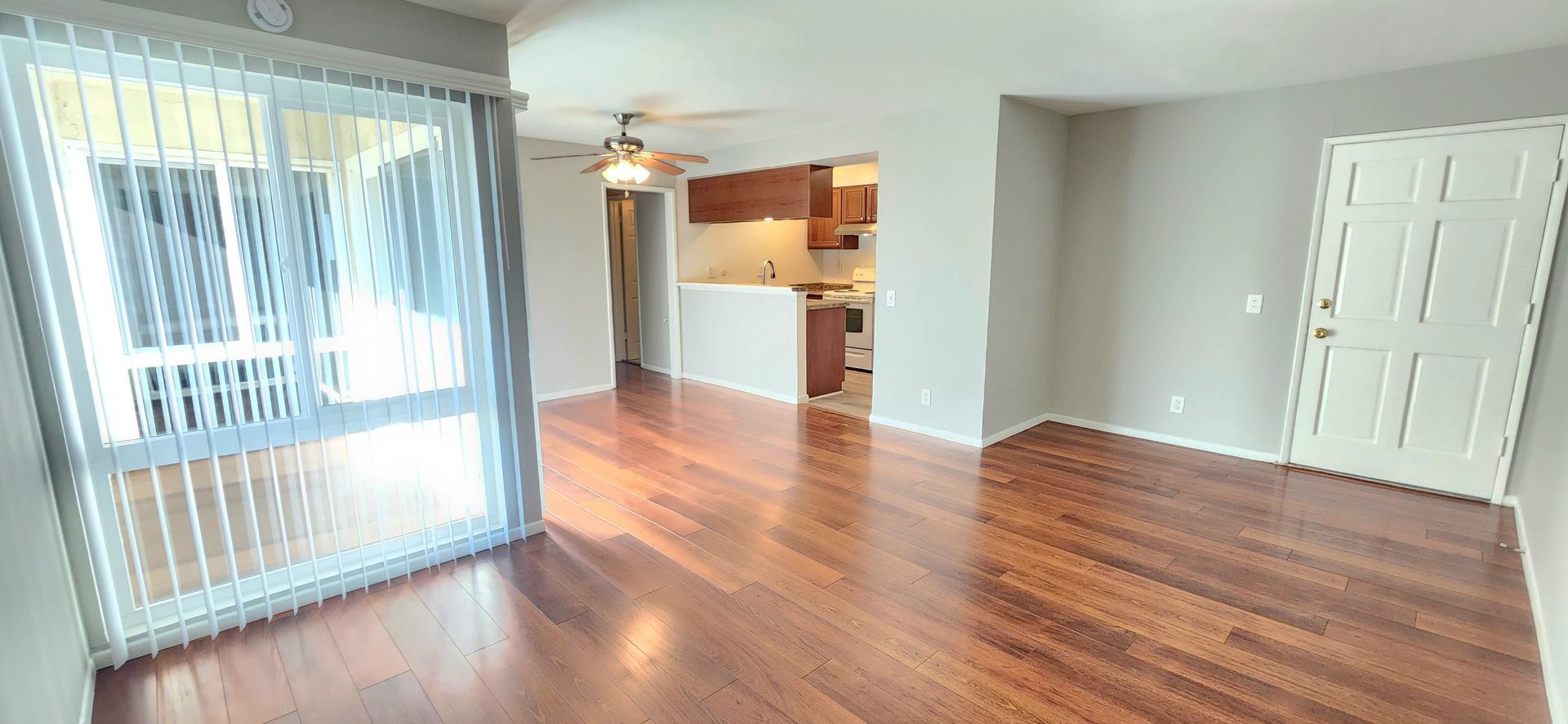 NEWPORT BEACH Apartment: 4223 DANA RD