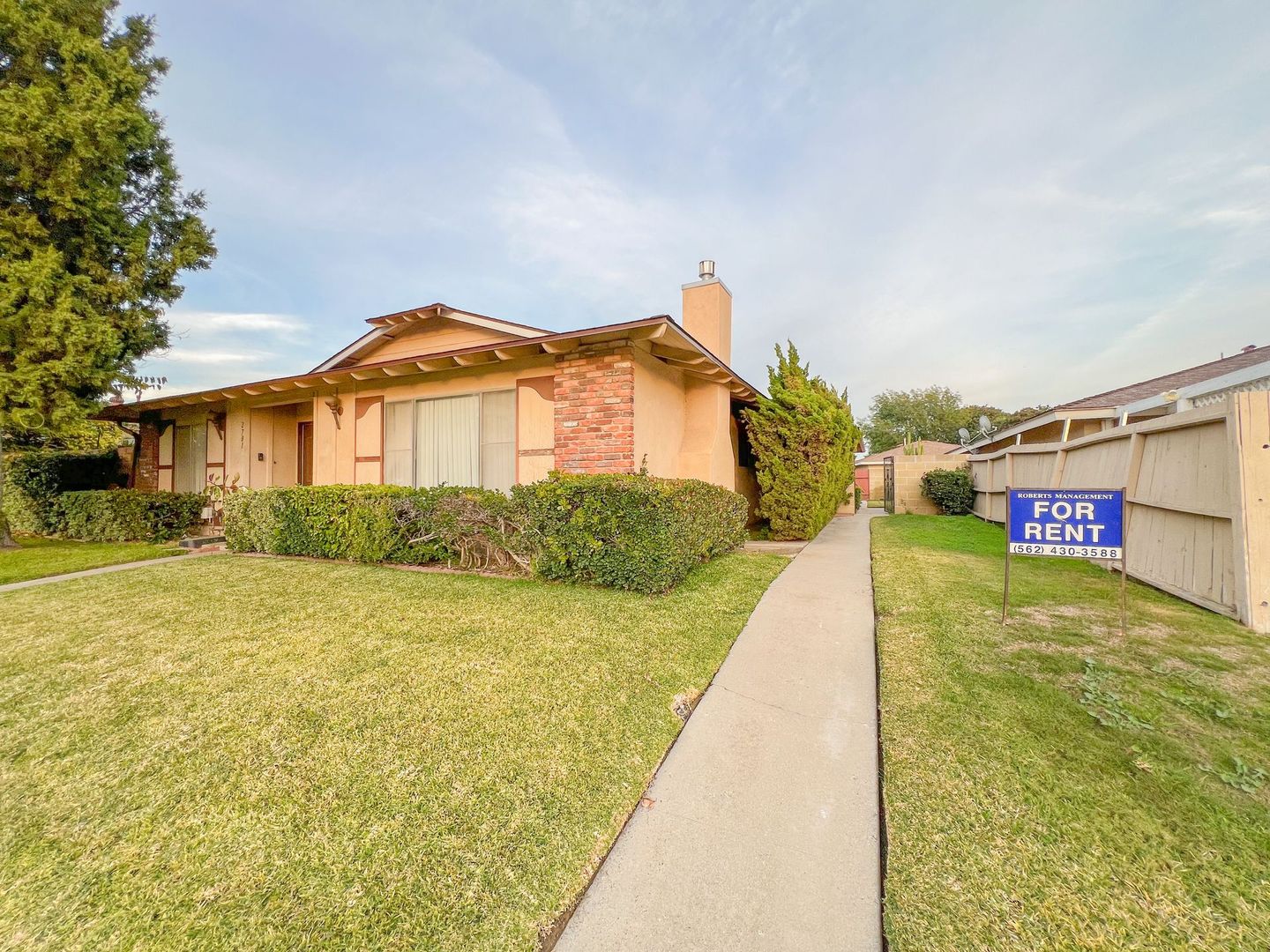 ORANGE Apartment: 2701 DELL ST