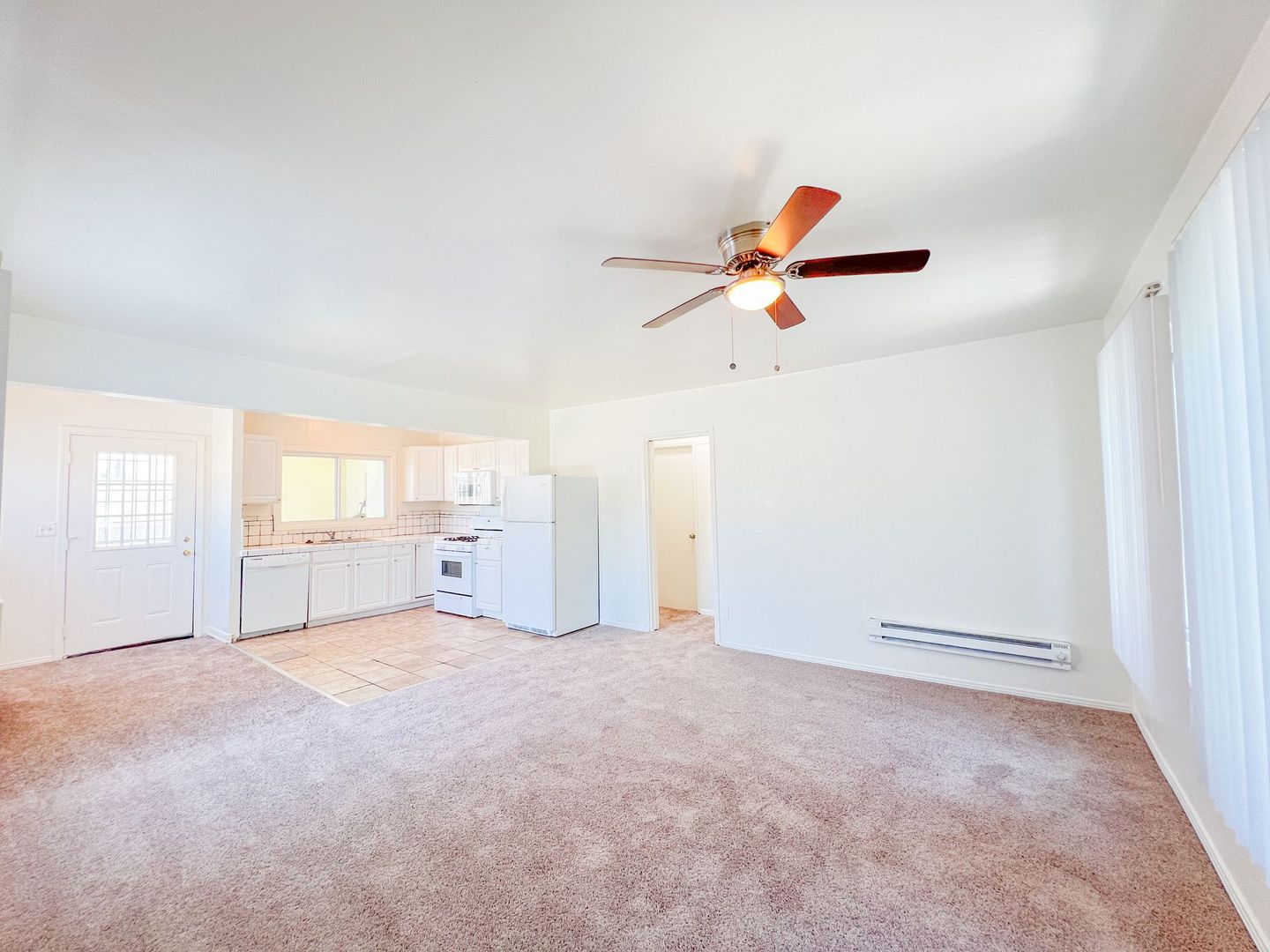 Signal Hill Apartment: 1000 E. Burnett St.