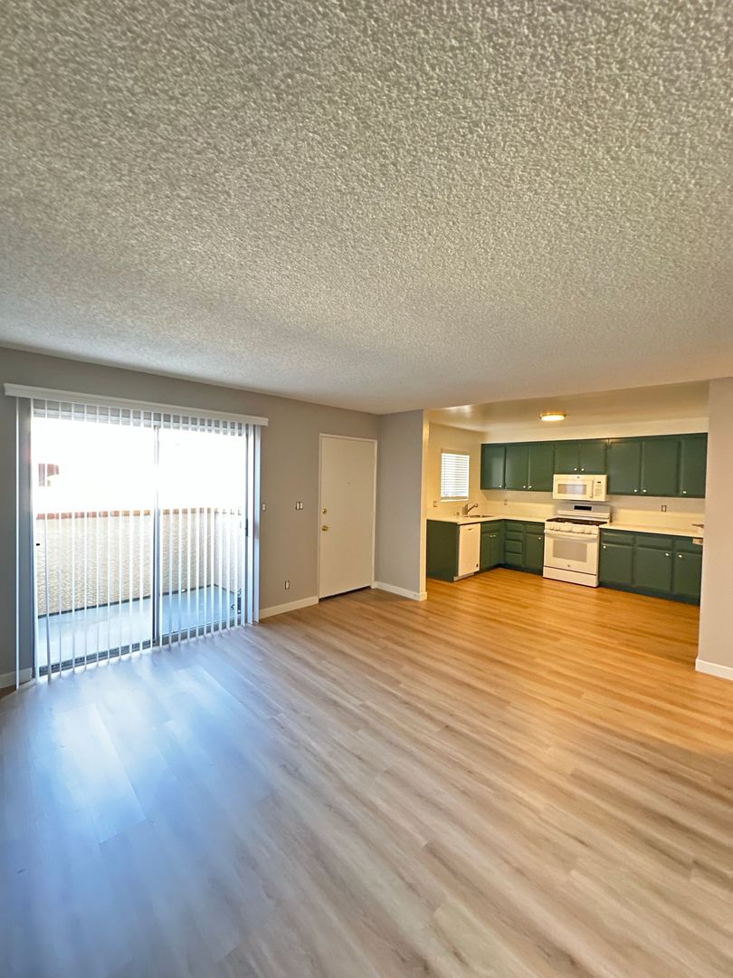LONG BEACH Apartment: 4522 LAKEWOOD BLVD