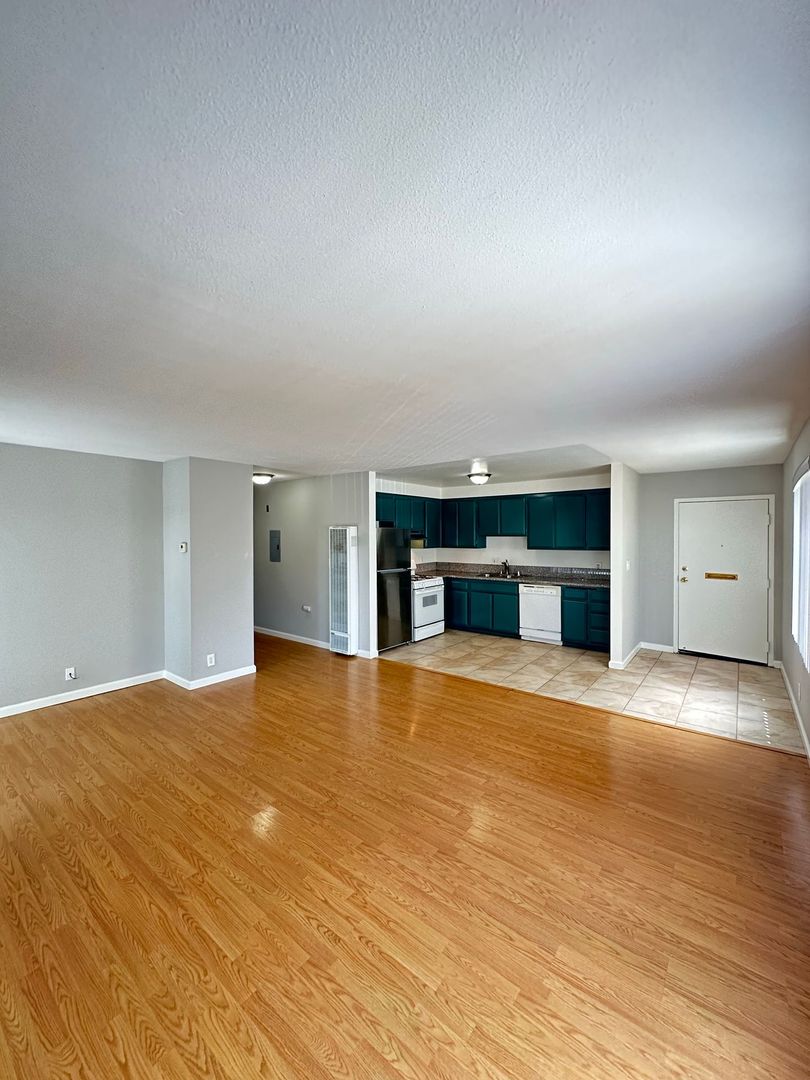 LONG BEACH Apartment: 4522 LAKEWOOD BLVD
