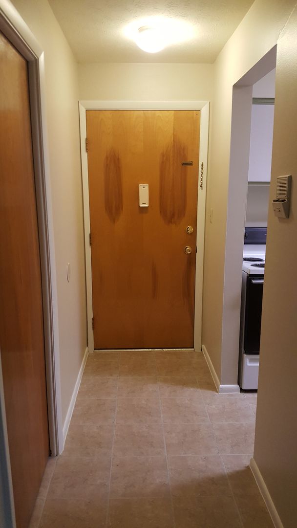 Youngstown Apartment: 4000 Monticello Blvd.