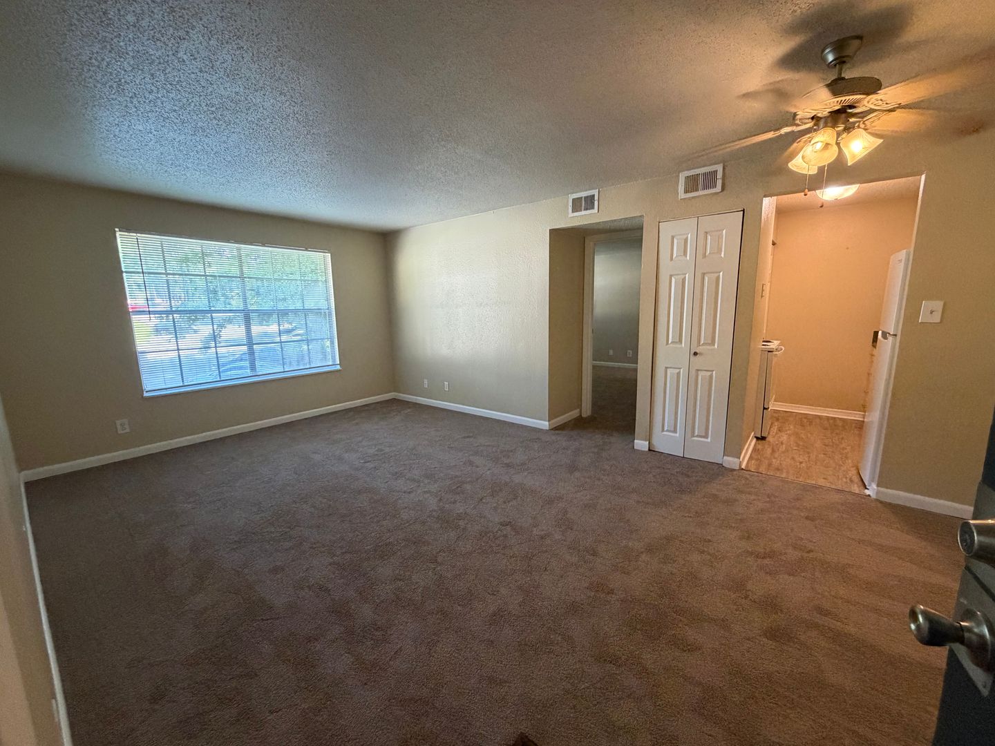 Meridian Apartment: 4524 Highway 39 North