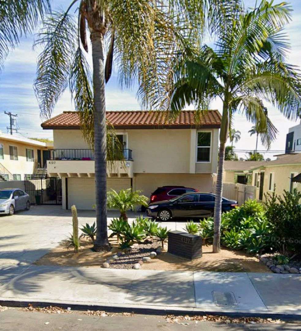 San Diego House: 4127 Idaho Street unit F