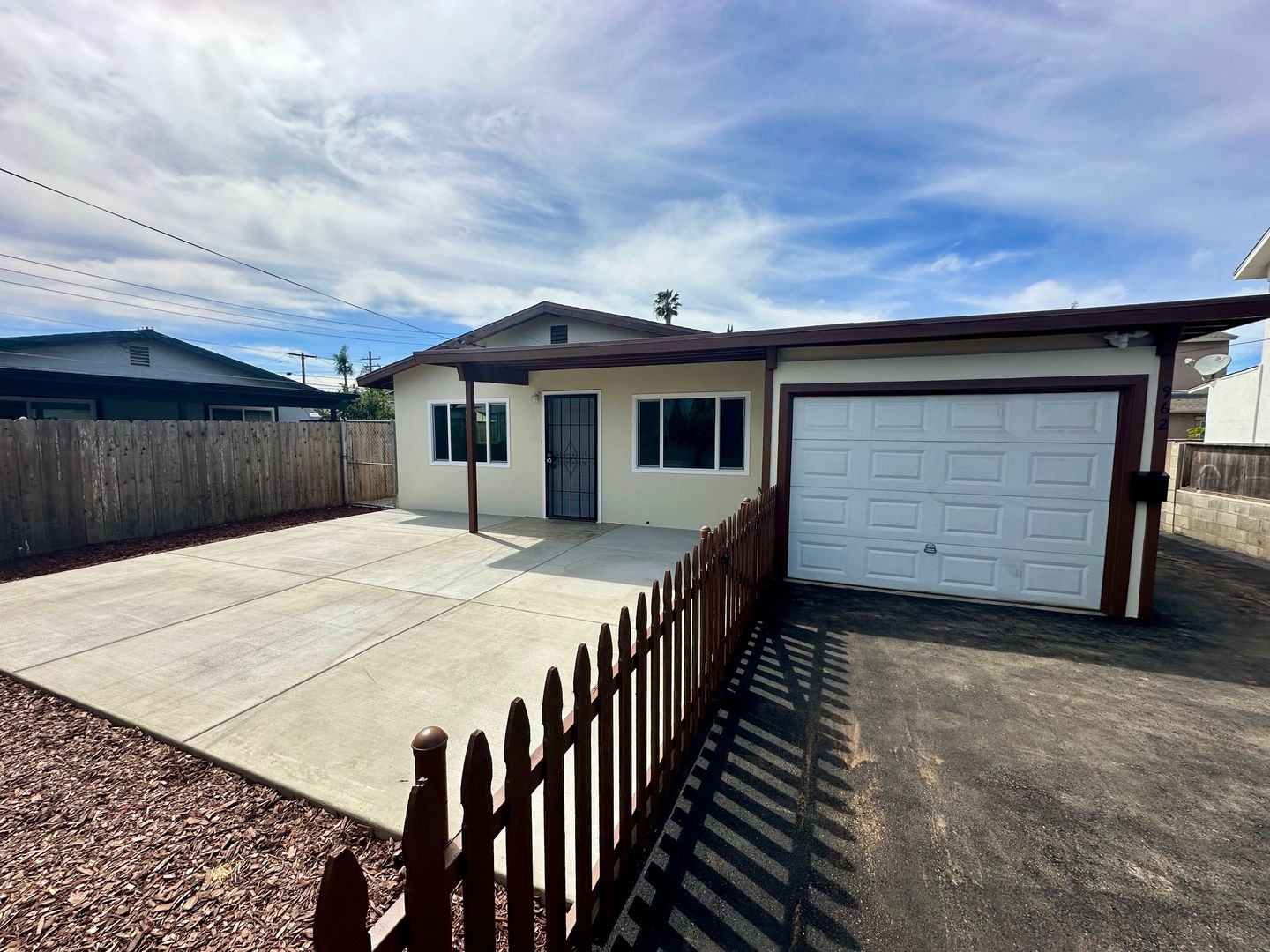 Imperial Beach House: 962 Georgia Street