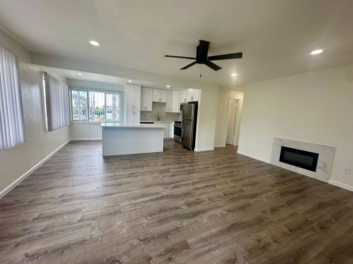 San Diego Condo: 4404 Dawes Street
