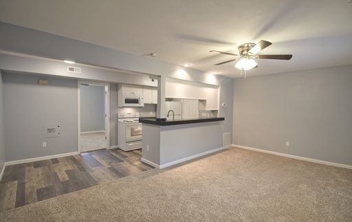 Hickory Grove 133 One Bedroom Second Floor – photo 1