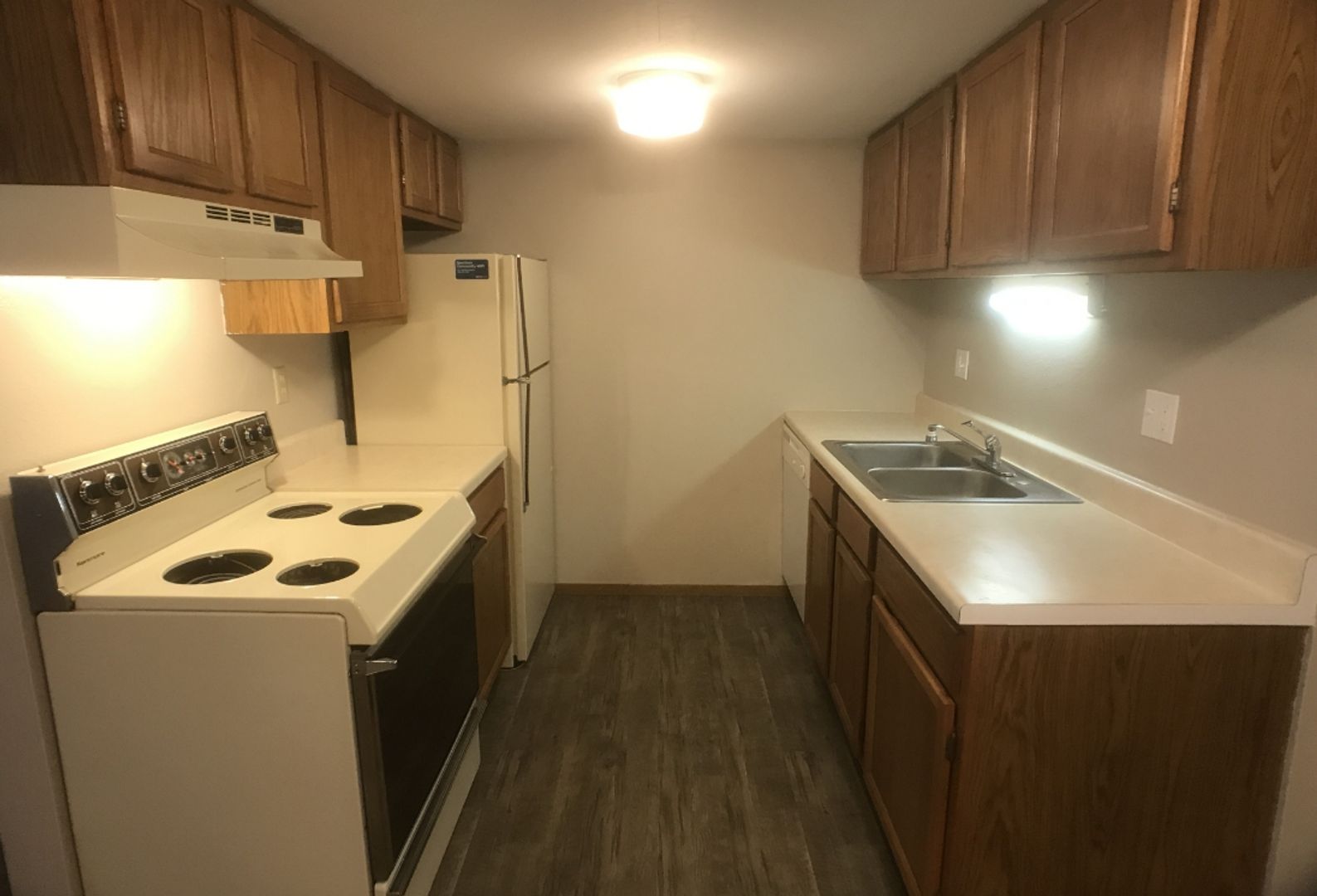 Edwardsville Apartment: 1711-1713 North Main St