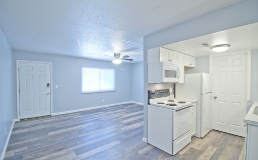 1 Bed 1 Bath On Devon Court