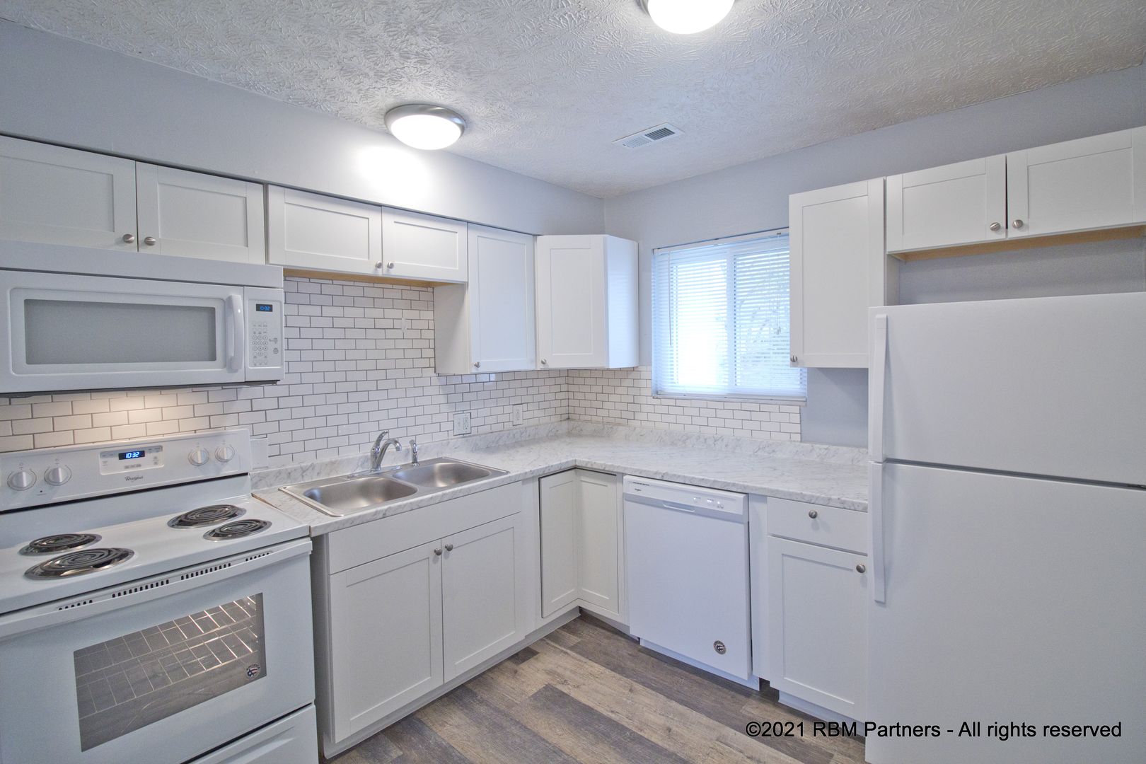 Glen Carbon Apartment: 233-241 Glen Lake Dr