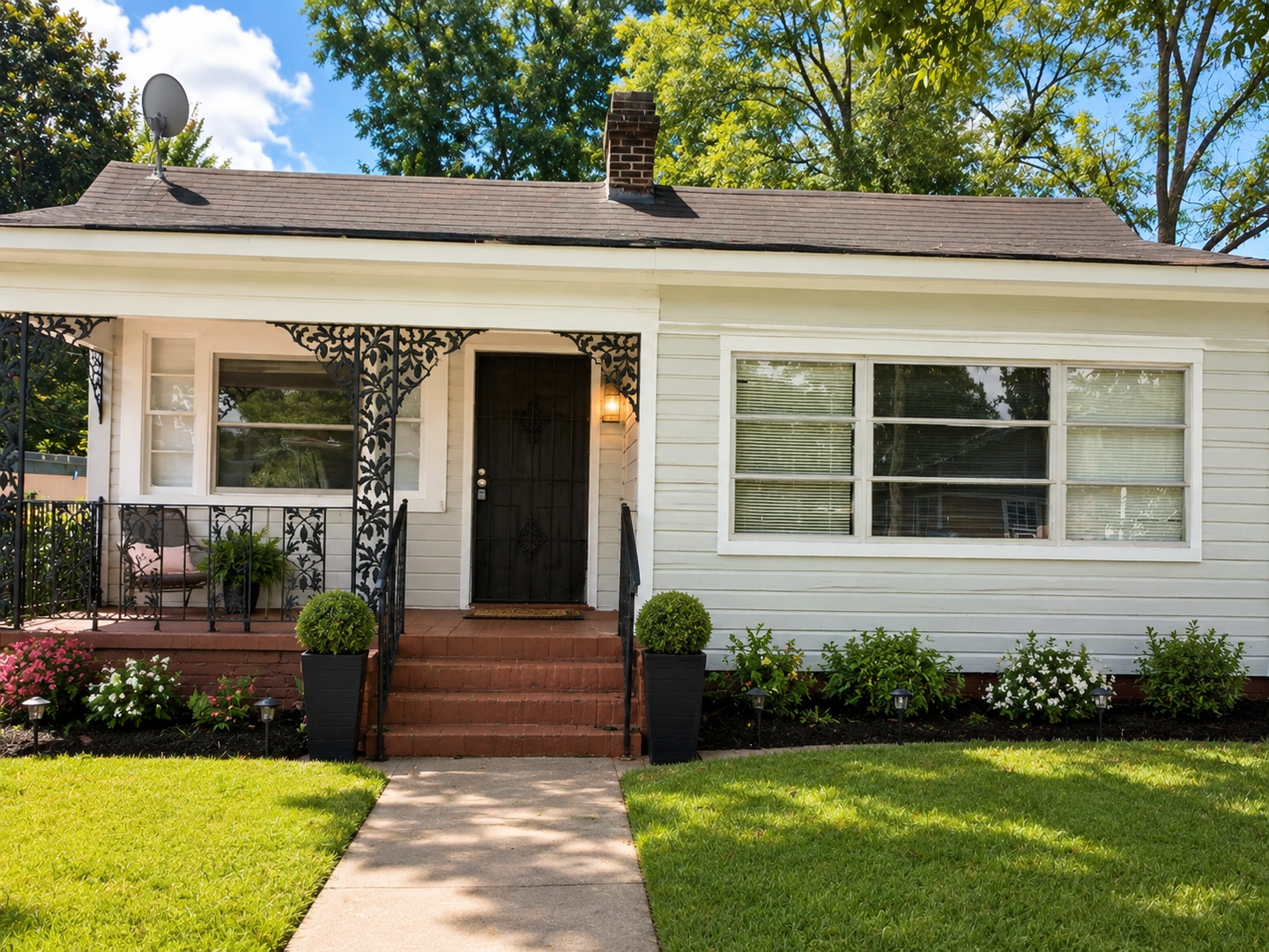 Fairfield House: 605 Jerry D Coleman Street