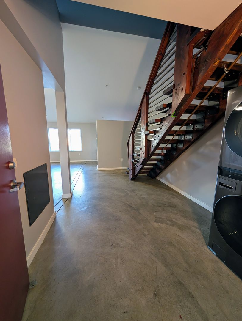 Oakland Condo: 1255 26th St