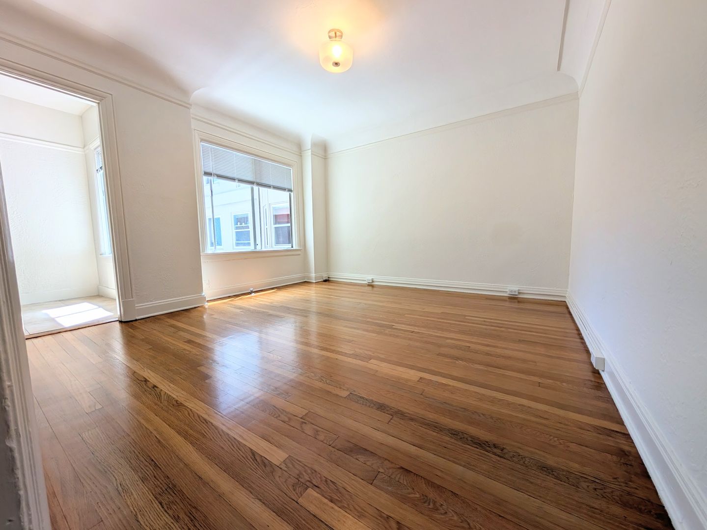 San Francisco Apartment: 3478 18th Street