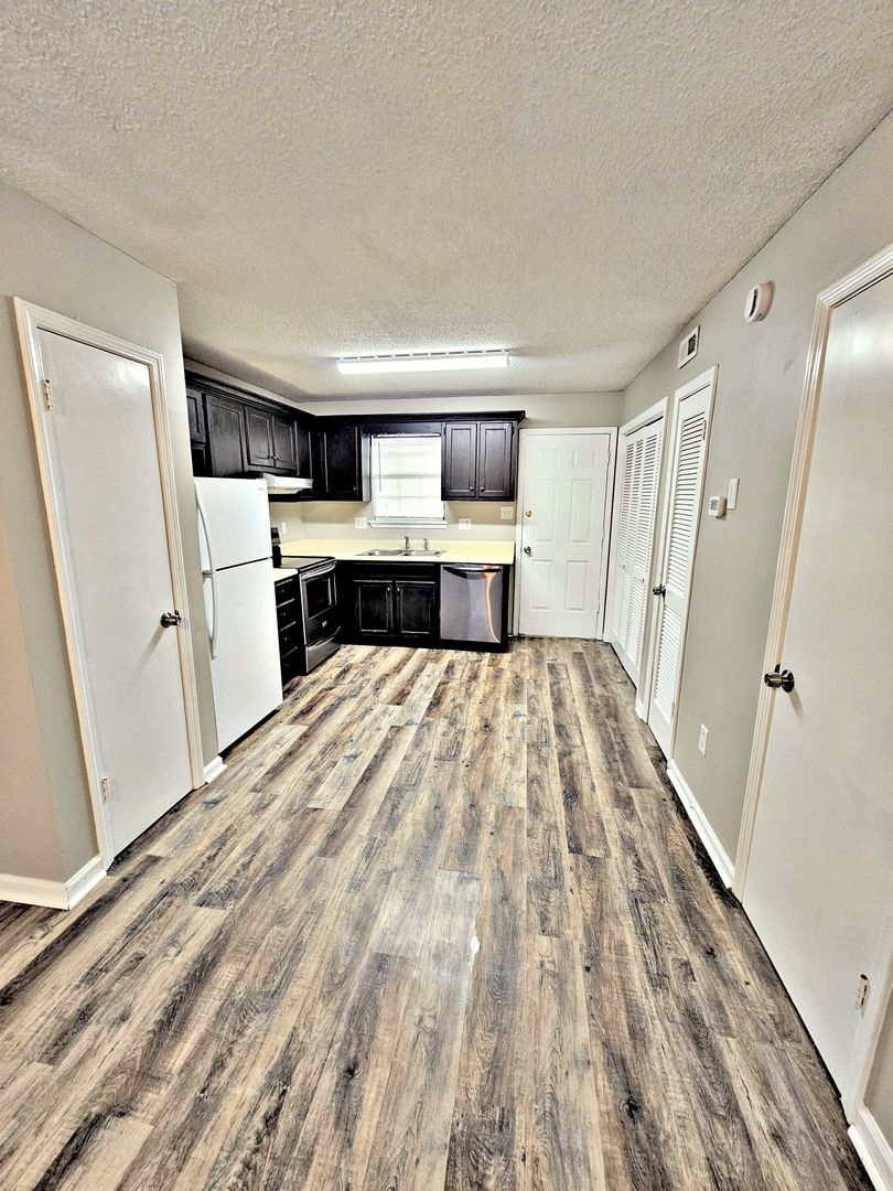 Decatur Apartment: 1220 North Street SE