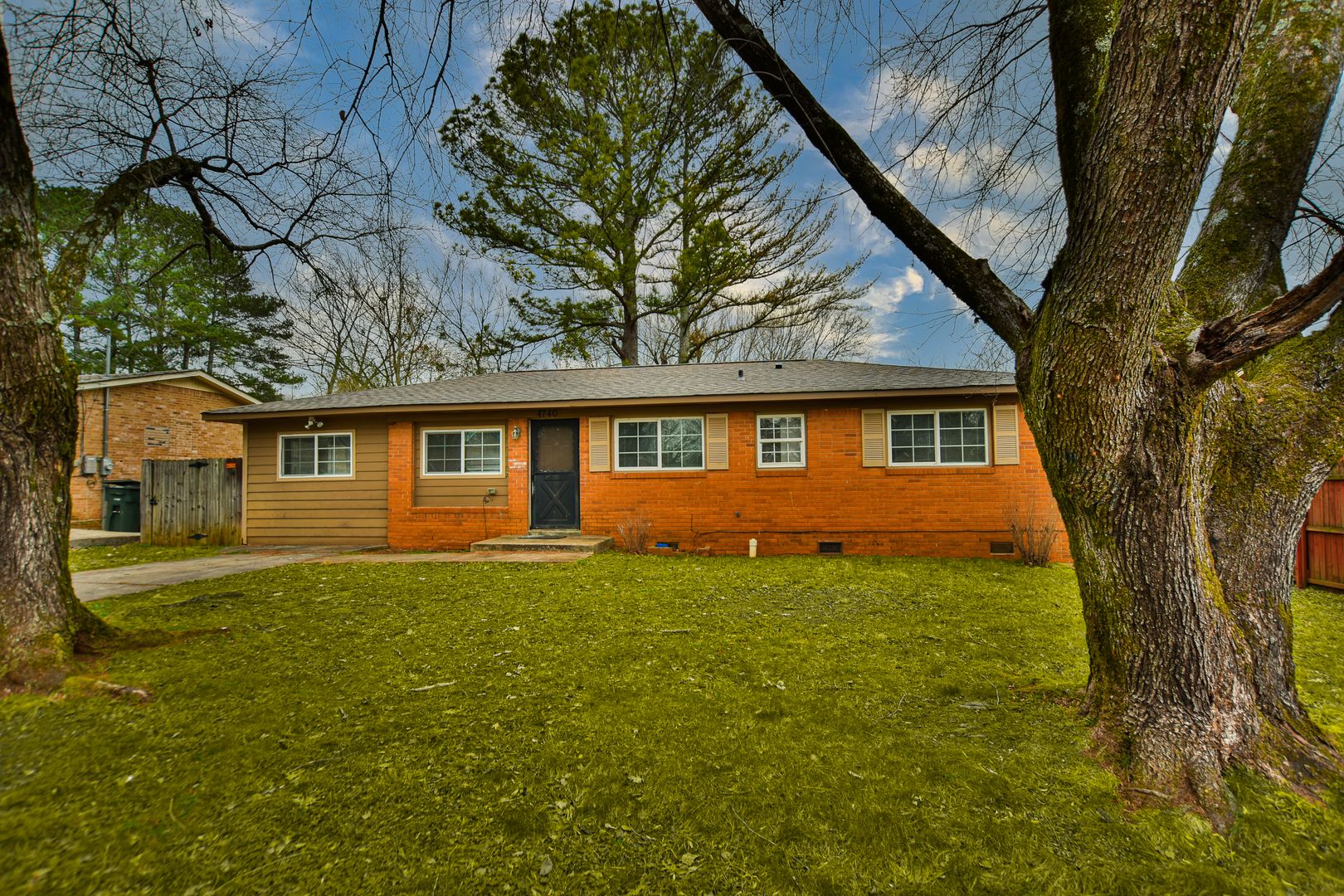 Huntsville House: 4740 Bluehaven Drive NW