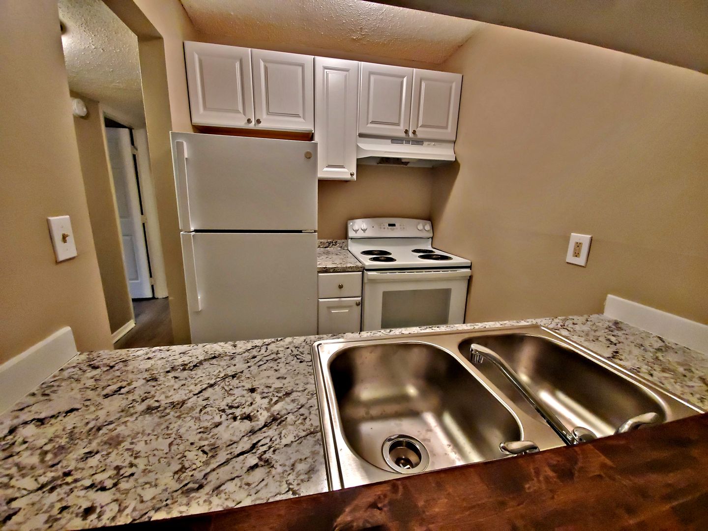 Huntsville Apartment: 4203 Patton Rd