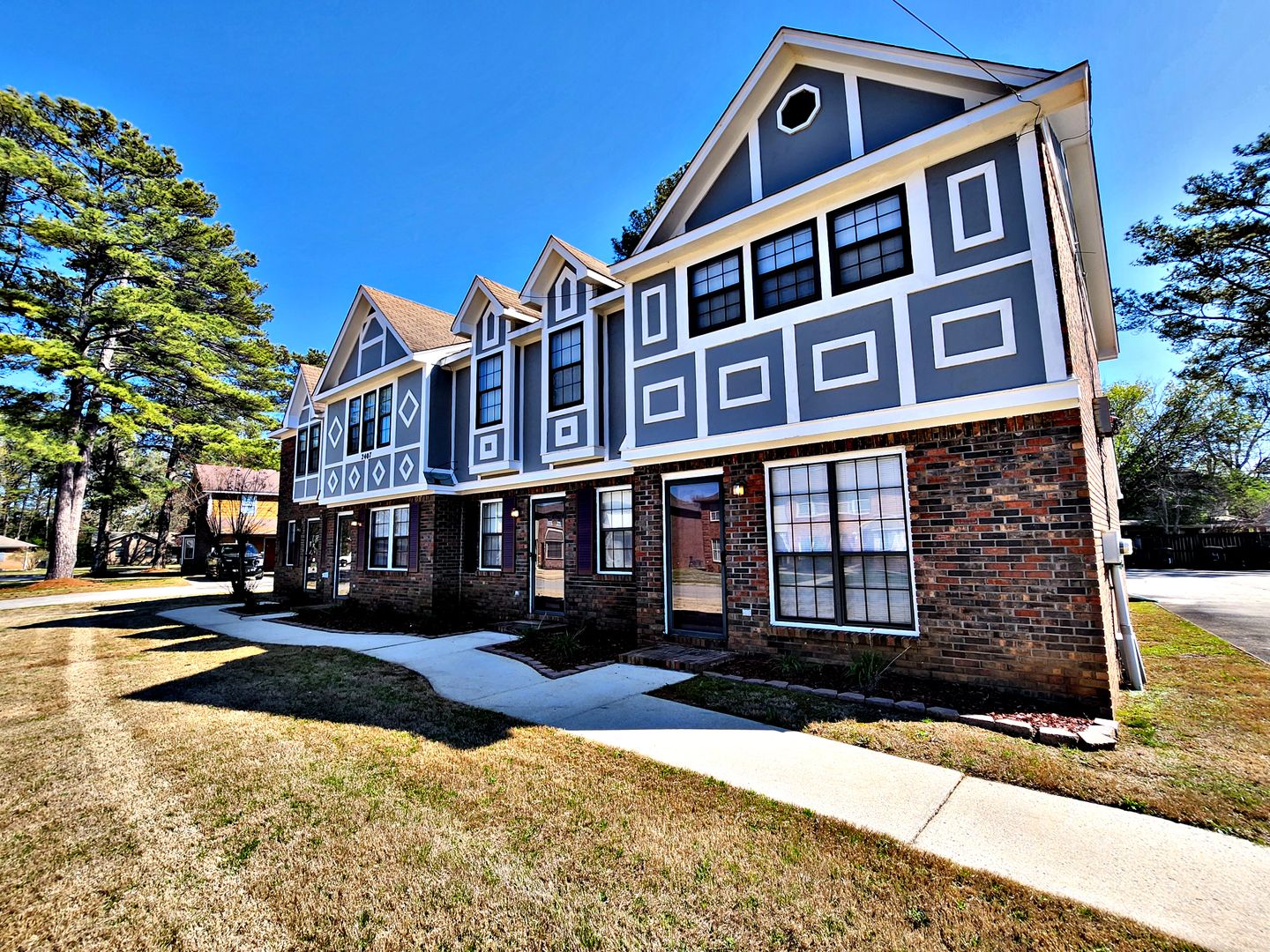 Decatur Apartment: 2402 - 2422 Gaslight Pl SW