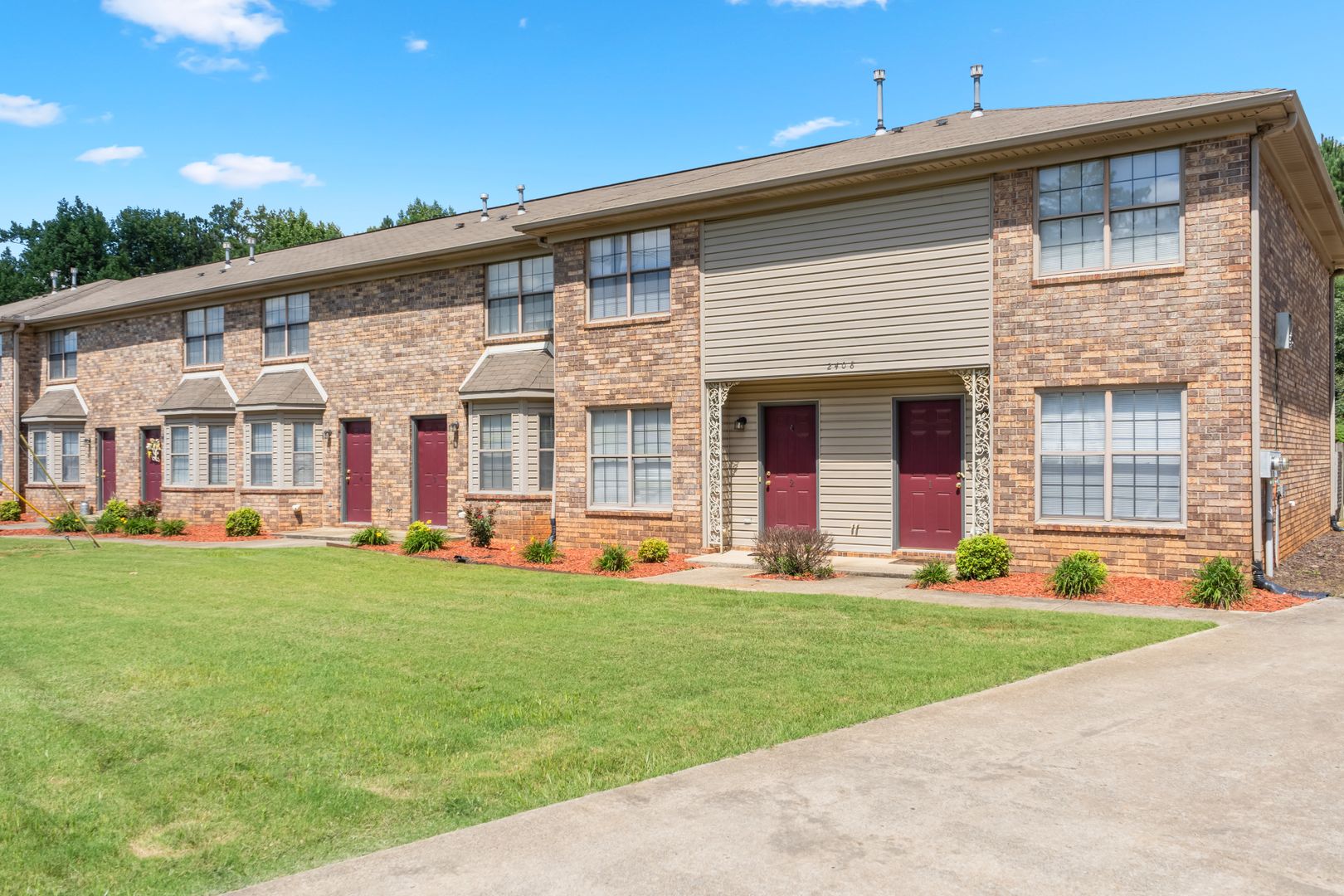 Decatur Apartment: 2402 - 2422 Gaslight Pl SW