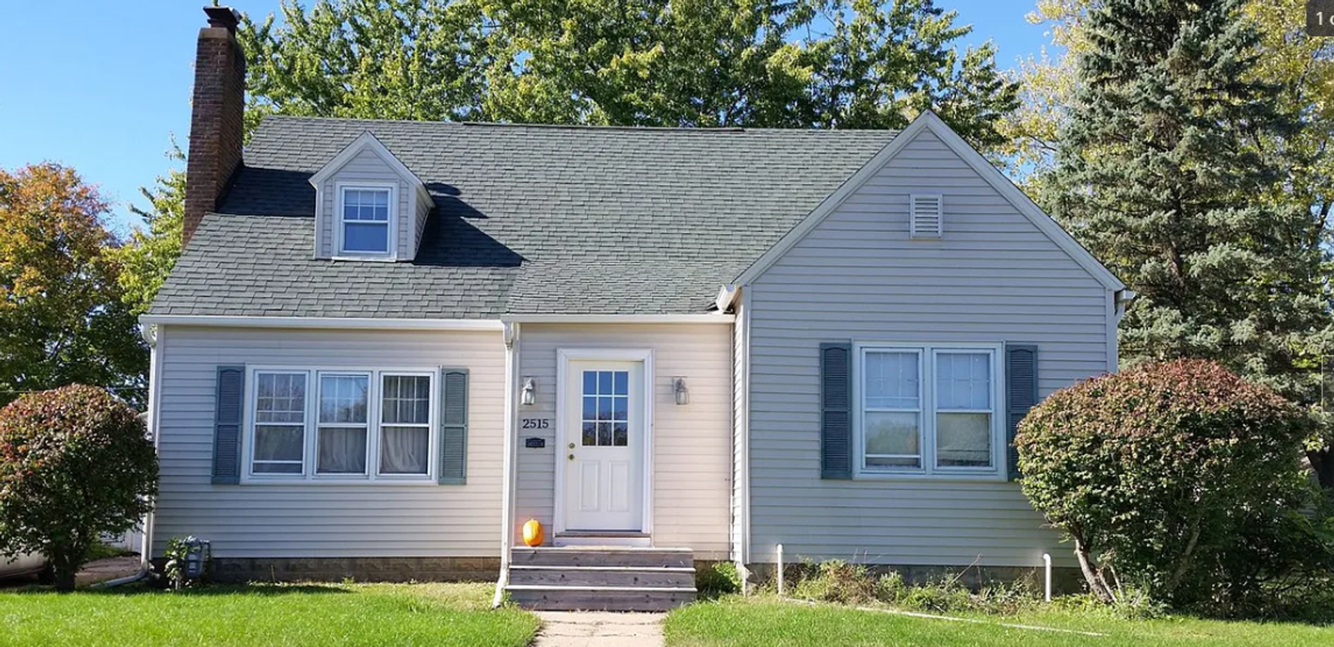 Cedar Falls House: 2515 Iowa St.