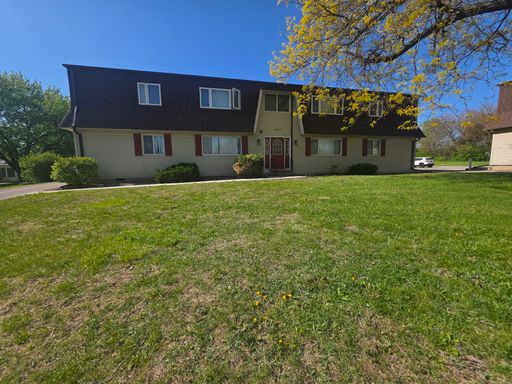 Nice 2 bedroom in quite neighborhood! – photo 1