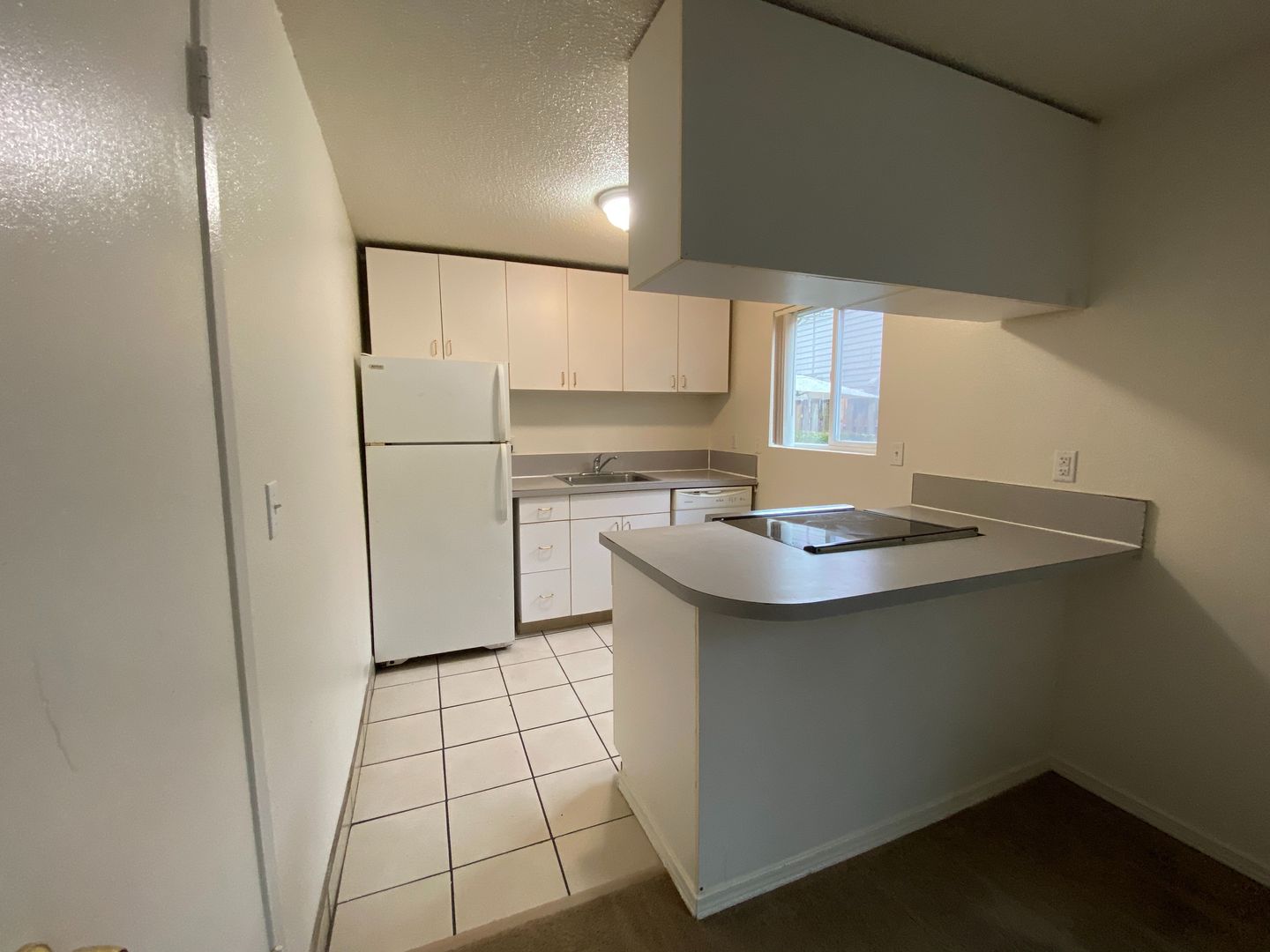 Portland Apartment: 1300 NE 181 Avenue