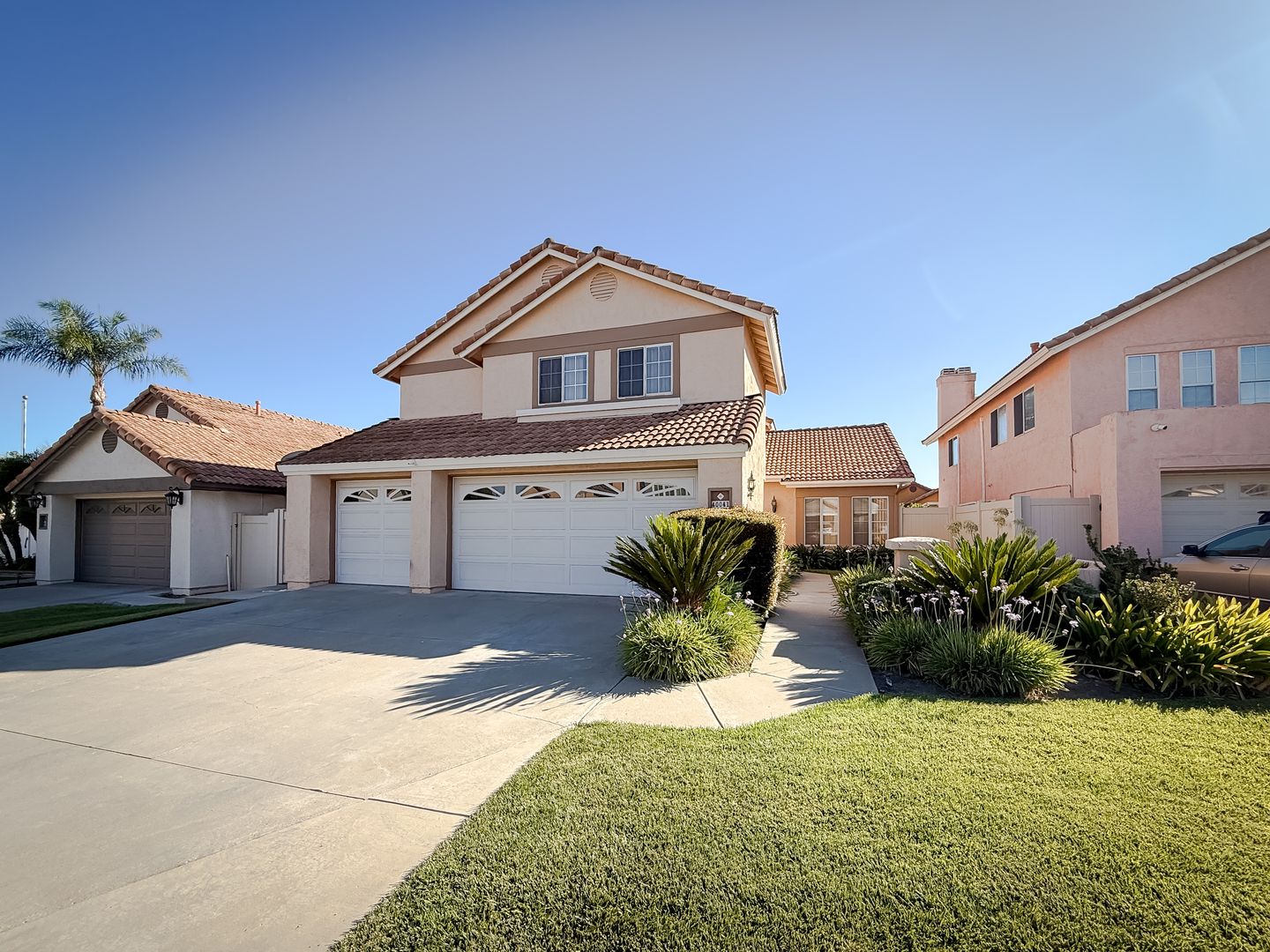Murrieta House: 40041 Zamura Court