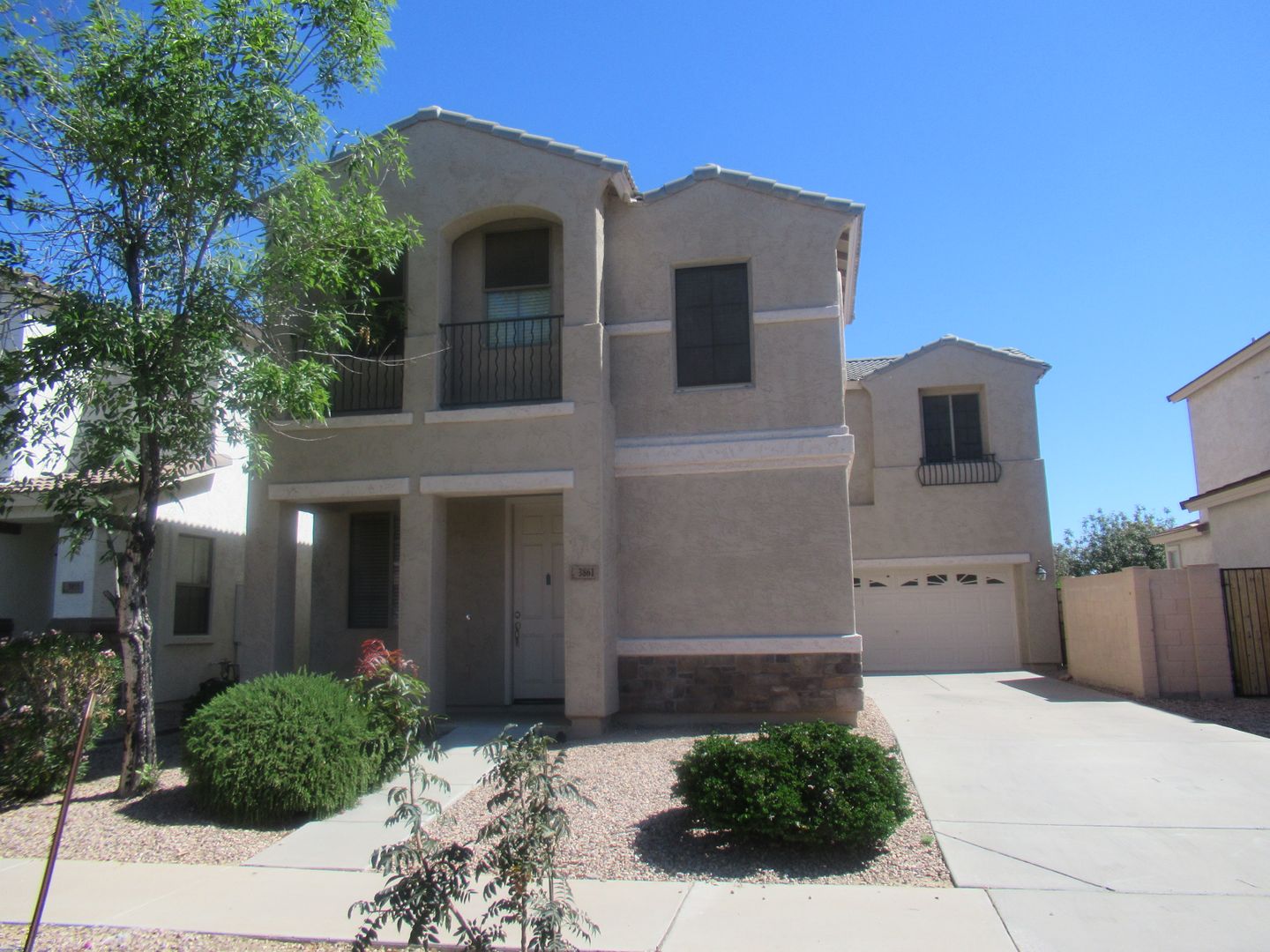 Gilbert House: 3861 S. Dew Drop Lane