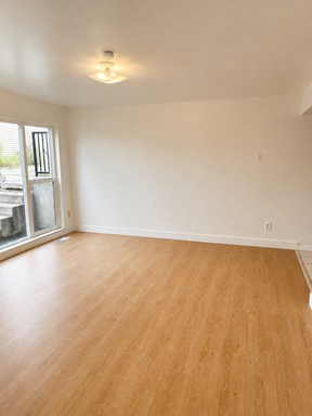 Spacious 2-Bedroom in Roy with Washer/Dryer Hookups + Free Covered Parking