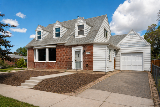 Spacious Updated 4-Bed Home in Ogden | In-Unit Laundry – photo 1