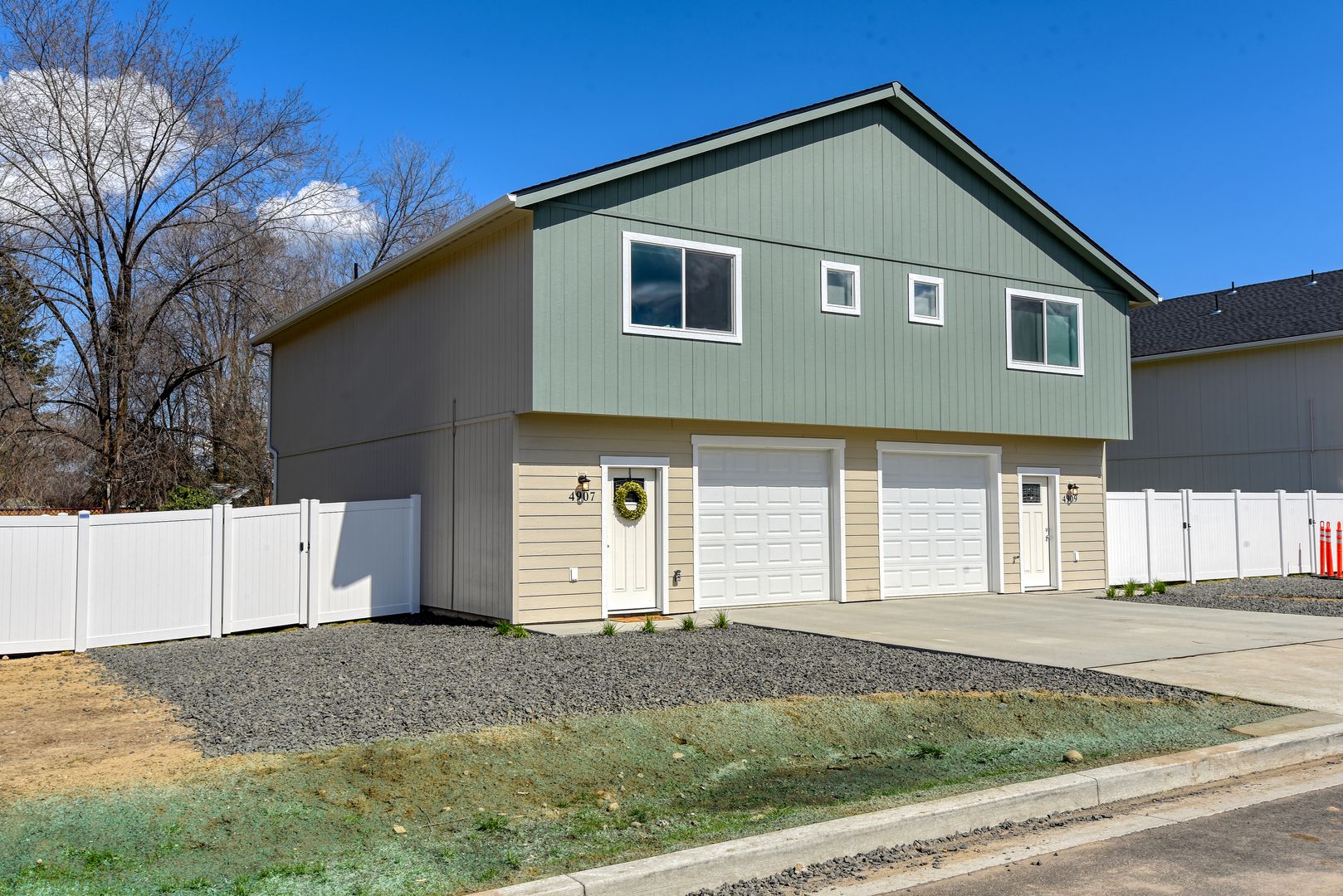Spokane Valley Apartment: 4913/4915 E 6th