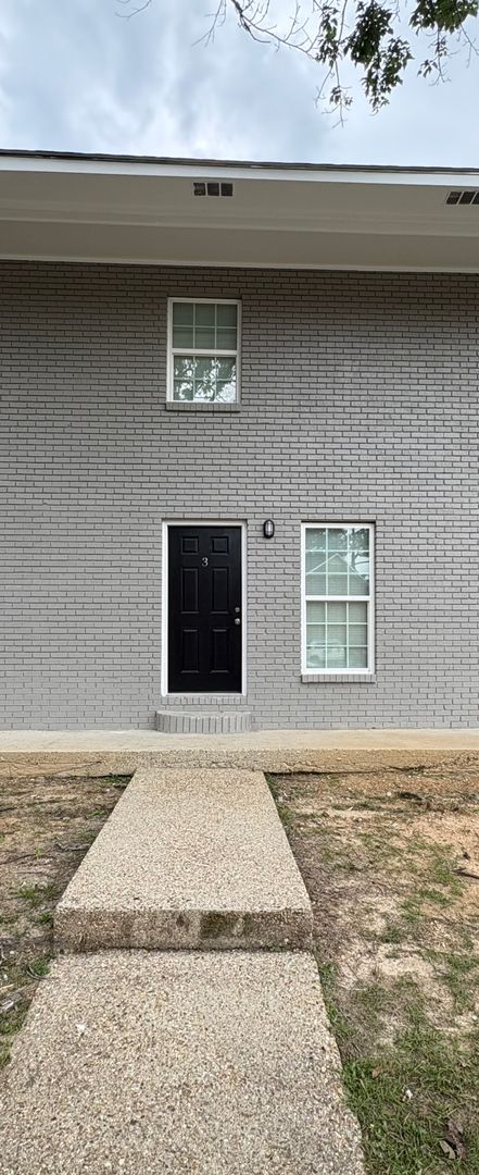 Newly Major Renovated Beverly Manor