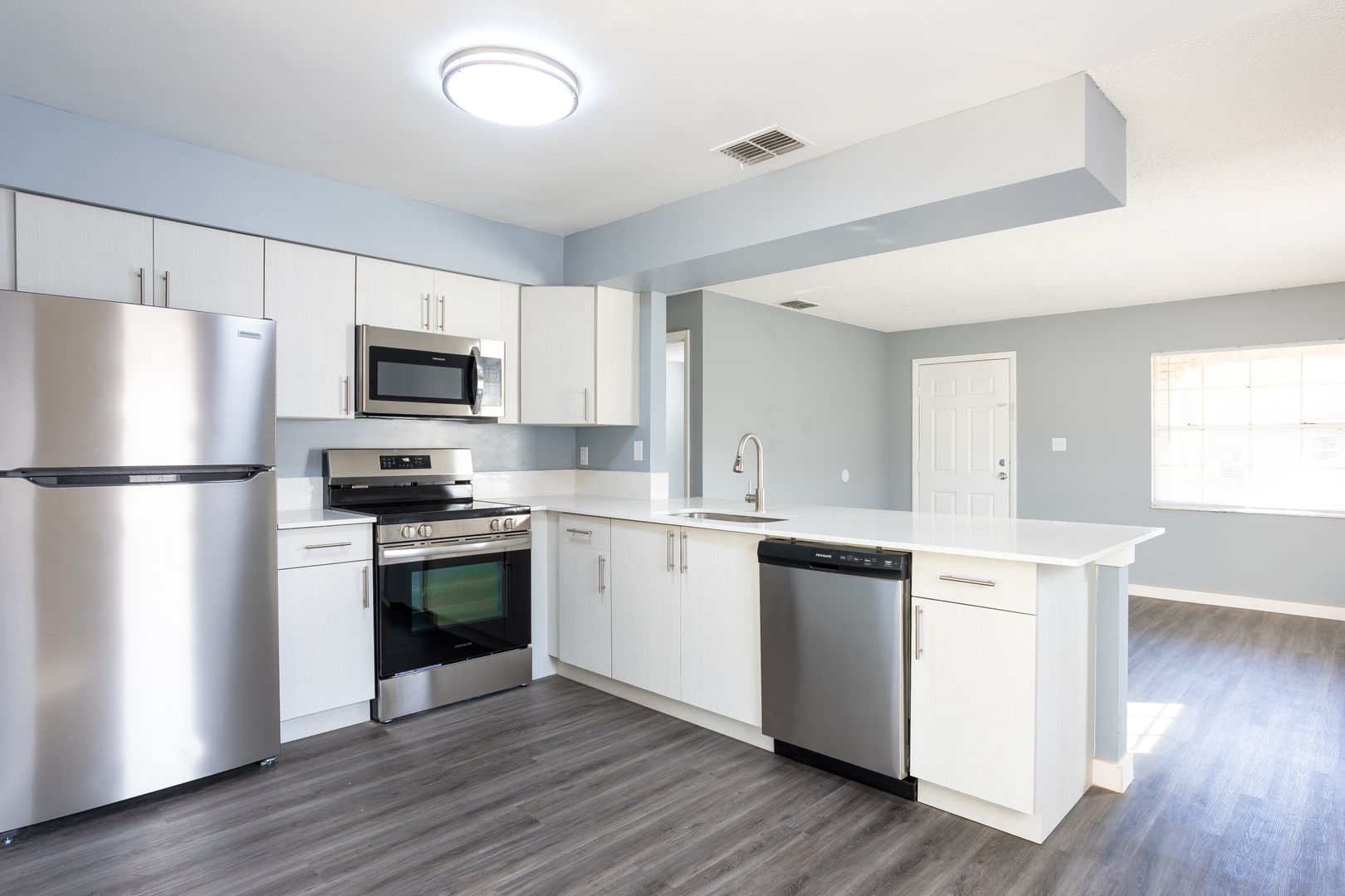 Winter Haven Apartment: 3135 Woodhill Rd
