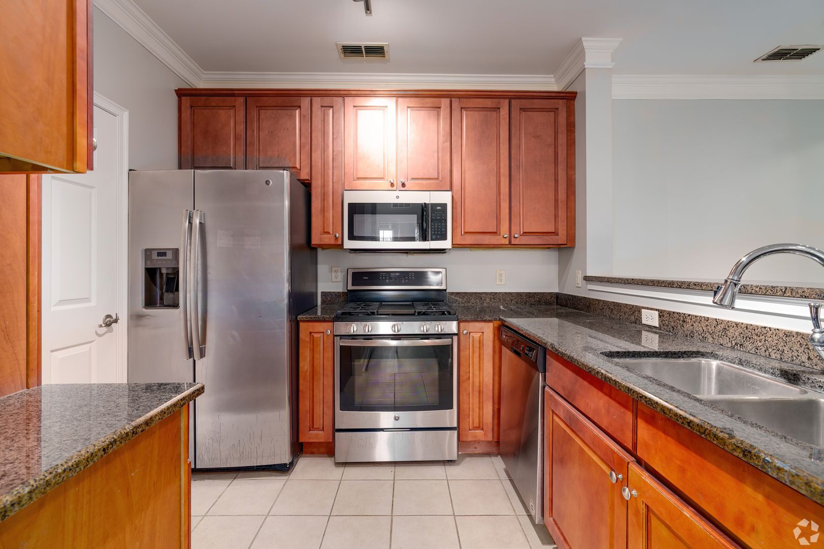 Winter Springs Apartment: 154 Tuskawilla Road