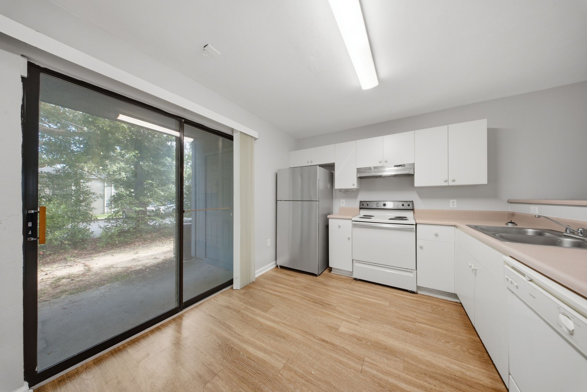 Dior Apartments, LLC 11 of 14