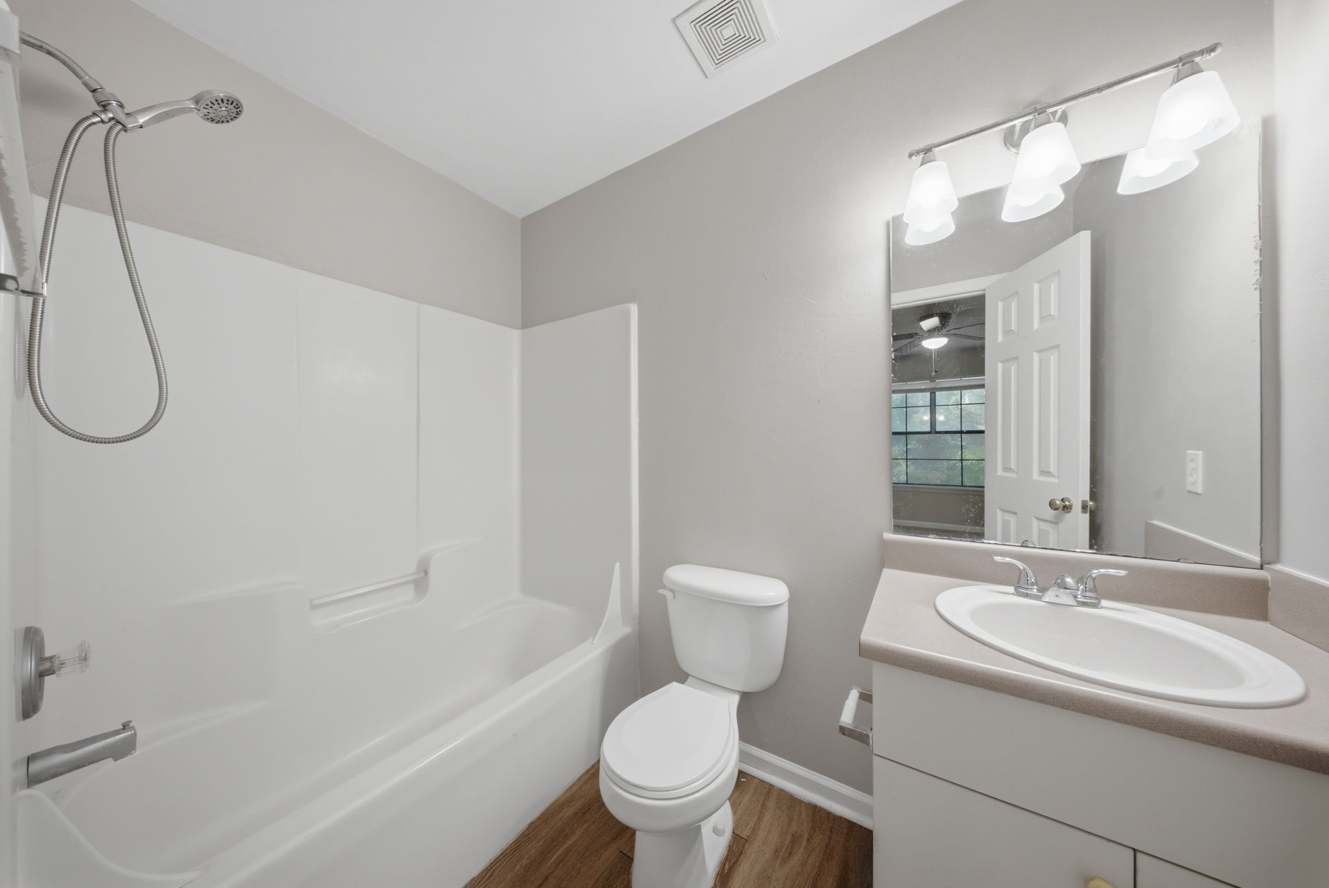 Dior Apartments, LLC 13 of 14