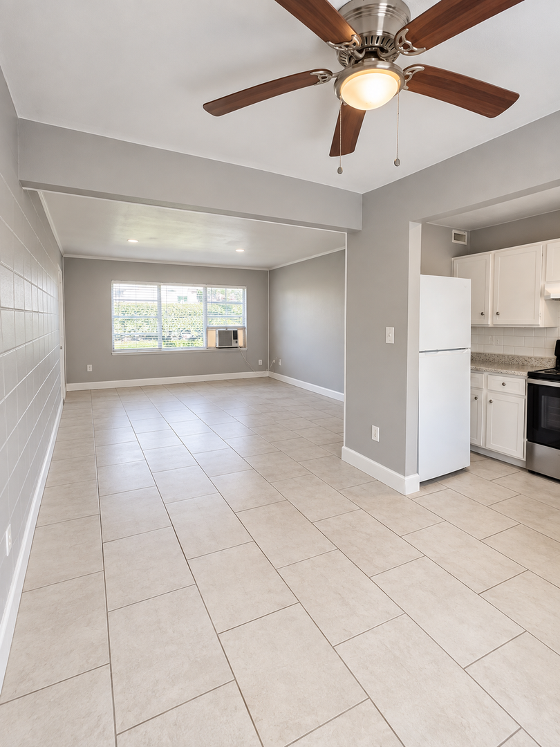 Cocoa Apartment: 650 Dixon Blvd