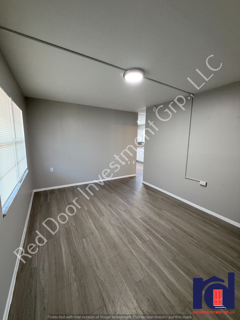 St Cloud Apartment: 1007 Florida Avenue