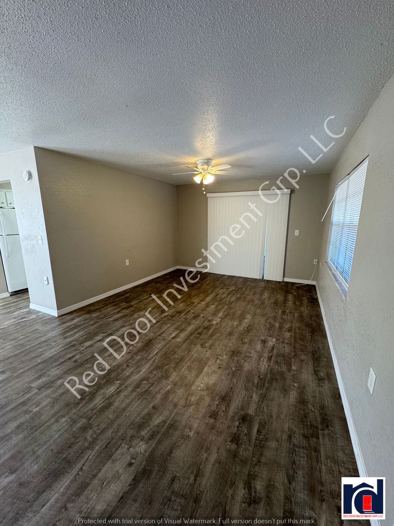 St Cloud Apartment: 1007 Florida Avenue