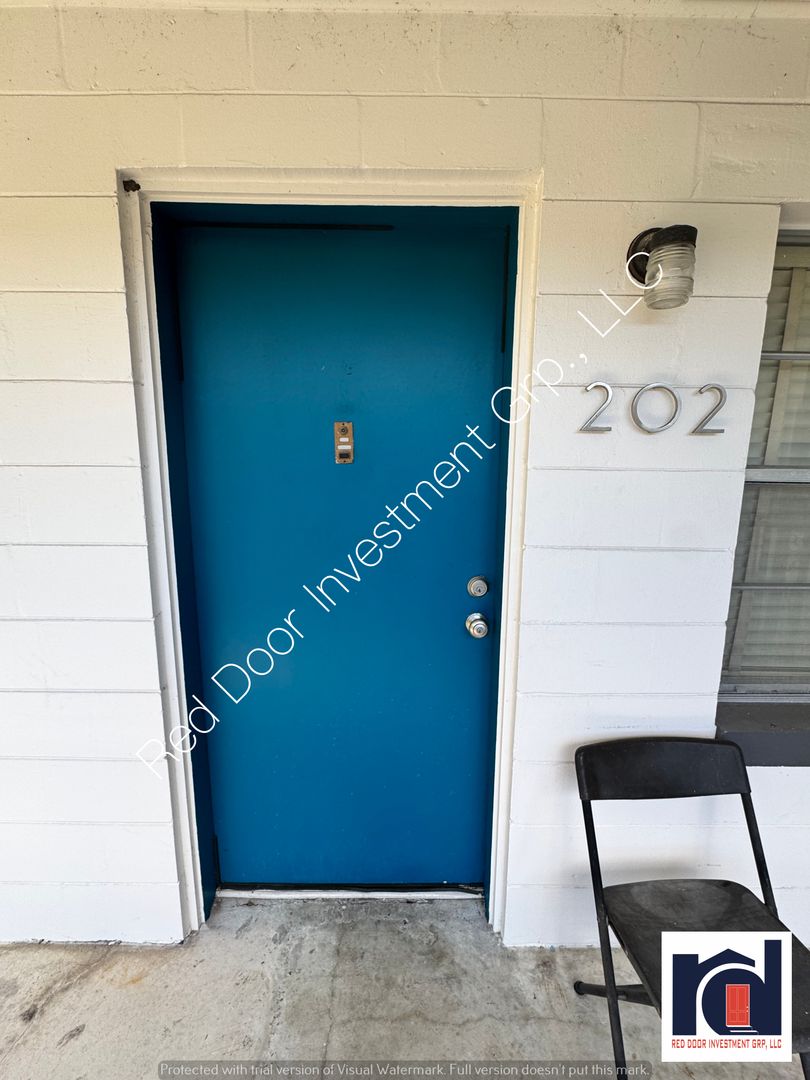 St Cloud Apartment: 1007 Florida Avenue