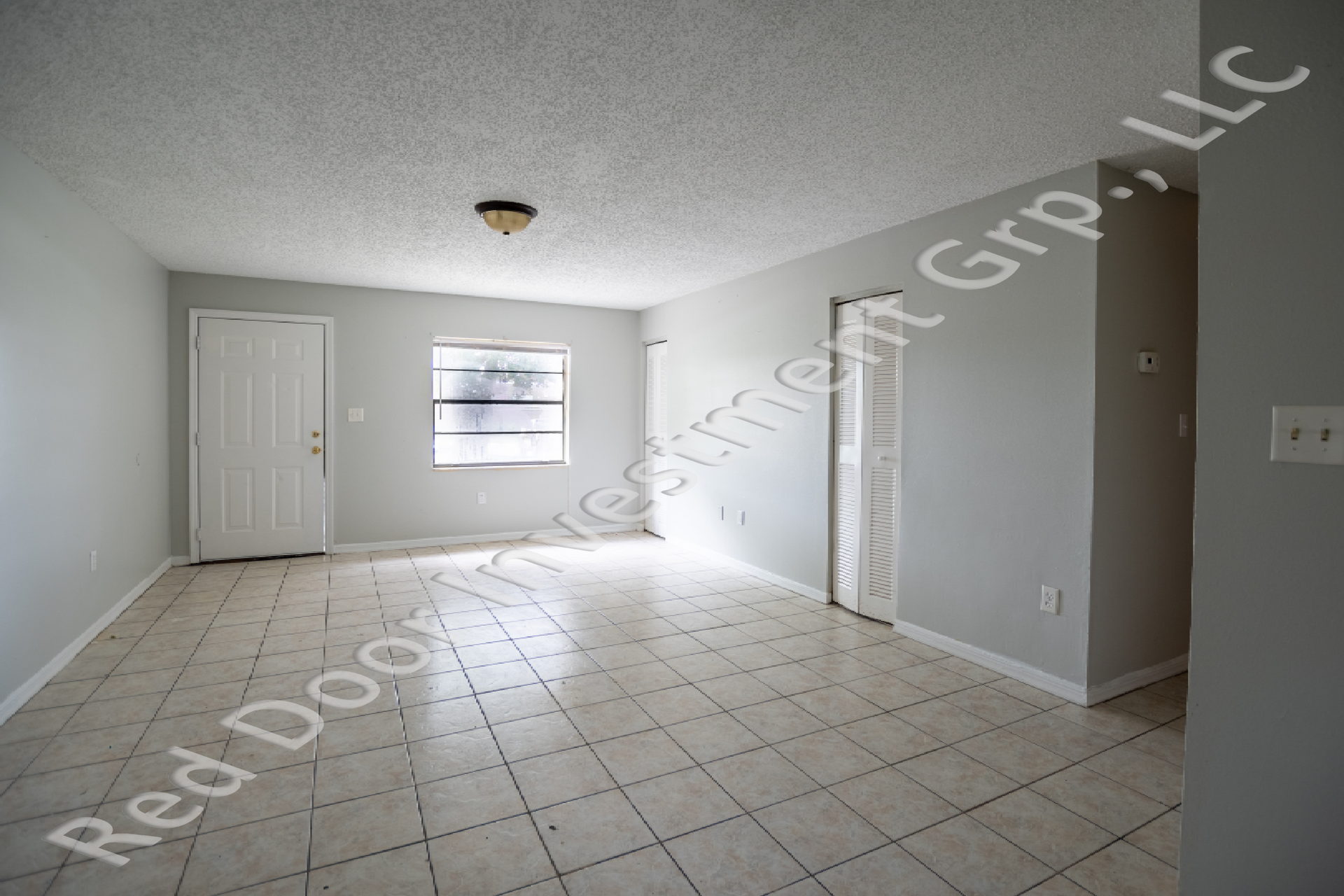 Leesburg Apartment: 1127 Beecher Street